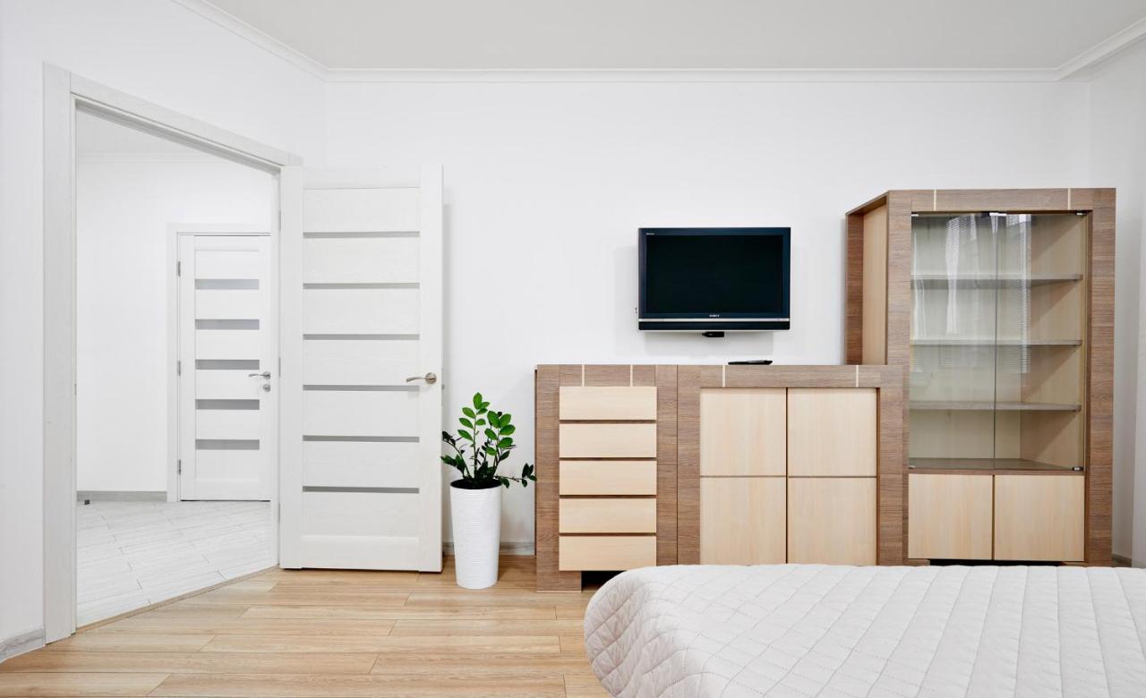 Квартира Для Вас! Вул. Голинського, 8! Apartment Лвив Екстериор снимка