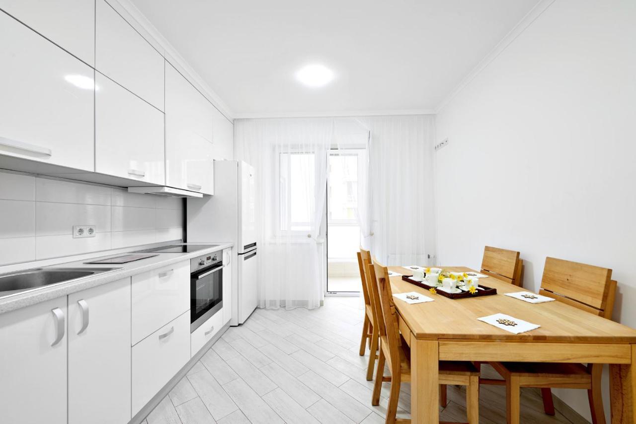 Квартира Для Вас! Вул. Голинського, 8! Apartment Лвив Екстериор снимка