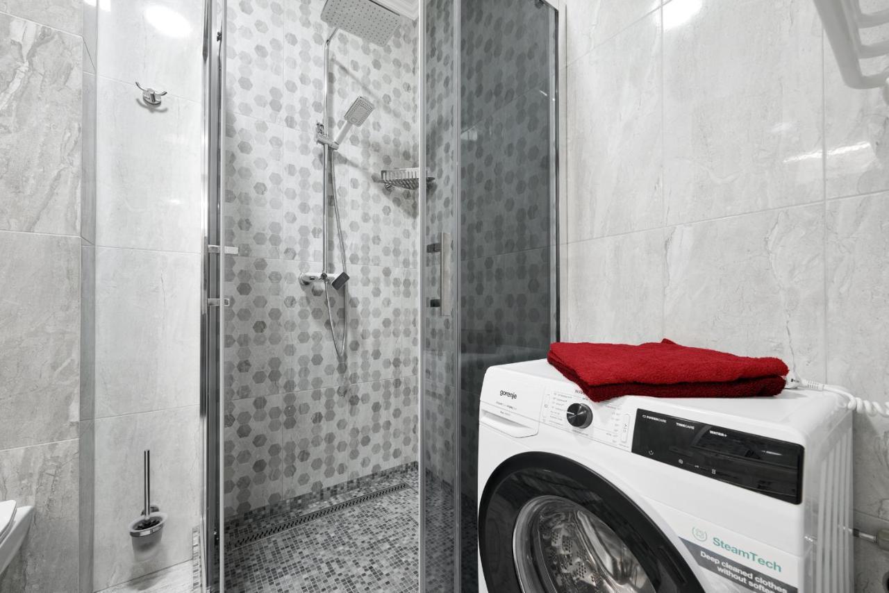Квартира Для Вас! Вул. Голинського, 8! Apartment Лвив Екстериор снимка
