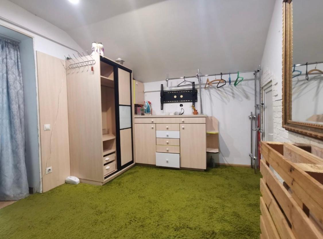 Квартира Для Вас! Вул. Голинського, 8! Apartment Лвив Екстериор снимка